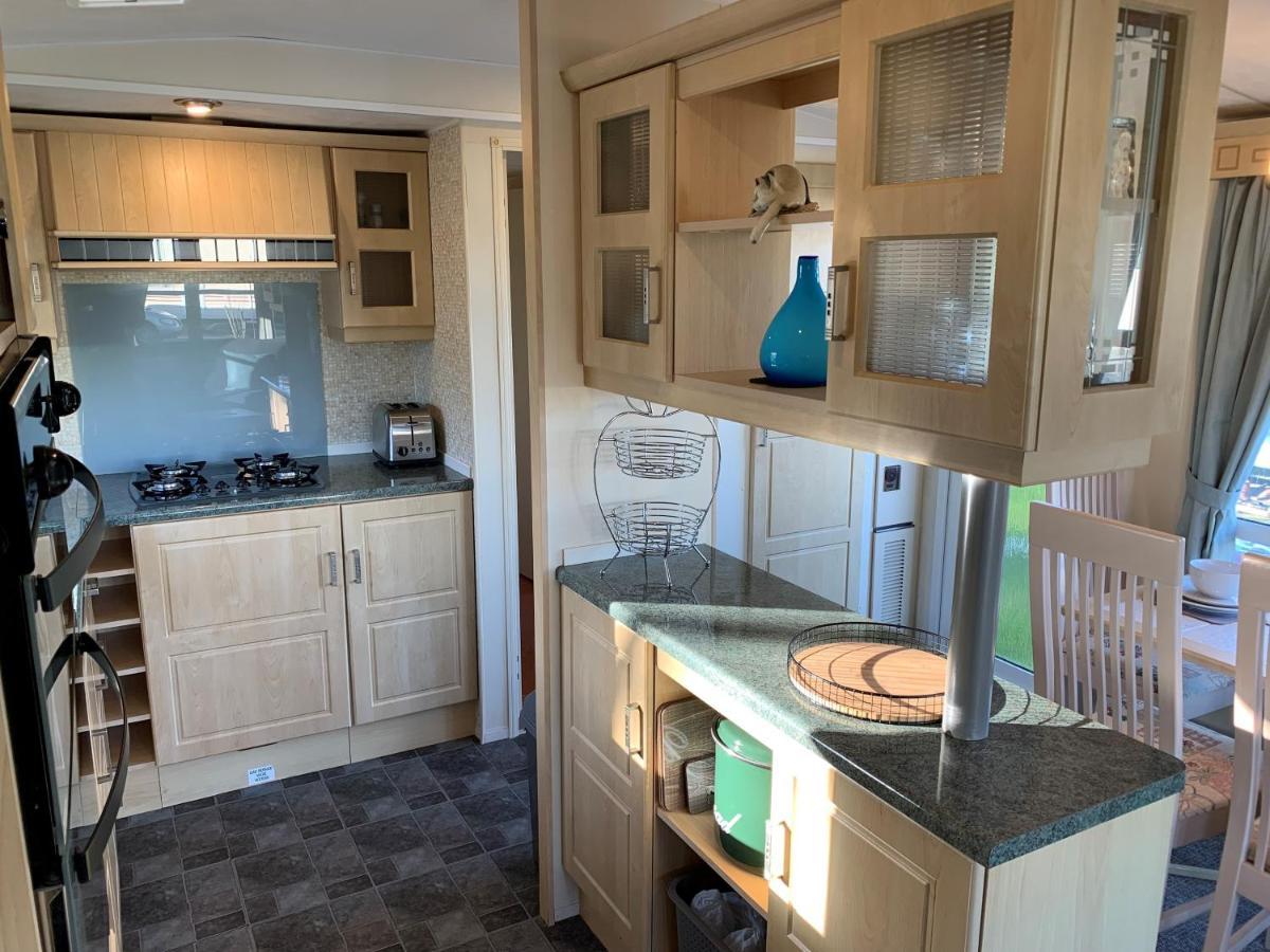 Lovely Static Holiday Caravan Near Whithorn Exterior foto