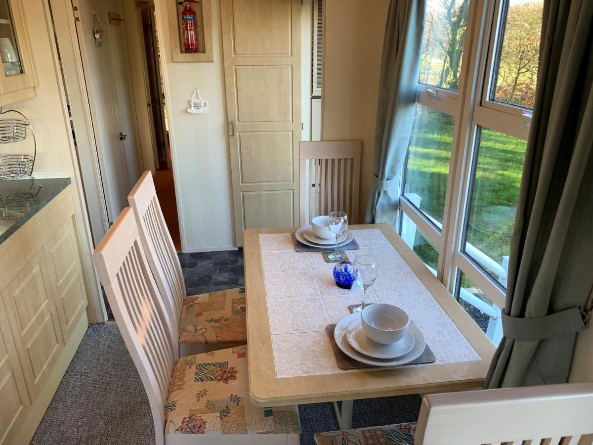 Lovely Static Holiday Caravan Near Whithorn Exterior foto